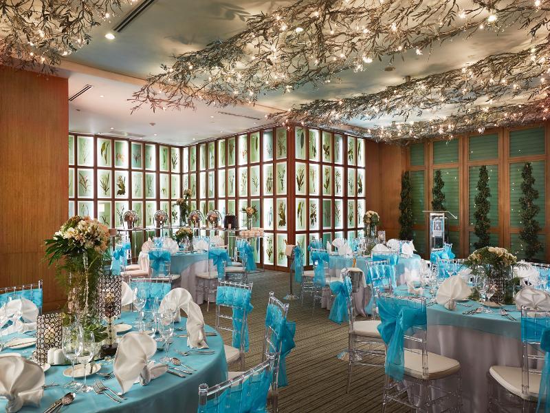 Astoria Plaza Hotel Pasig City Екстериор снимка
