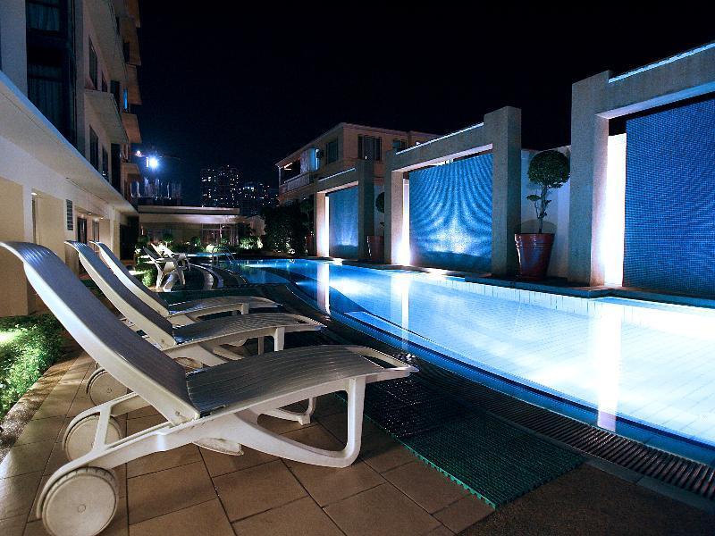 Astoria Plaza Hotel Pasig City Екстериор снимка