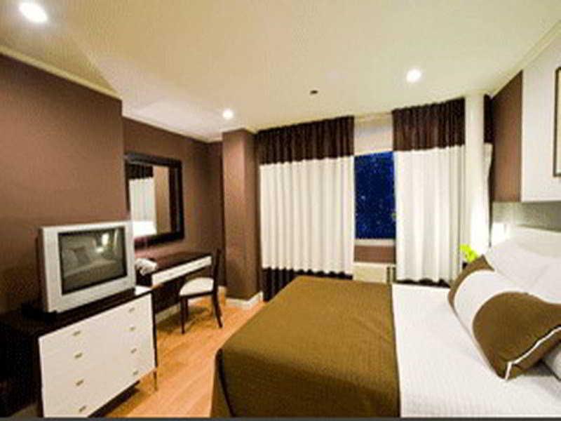 Astoria Plaza Hotel Pasig City Екстериор снимка