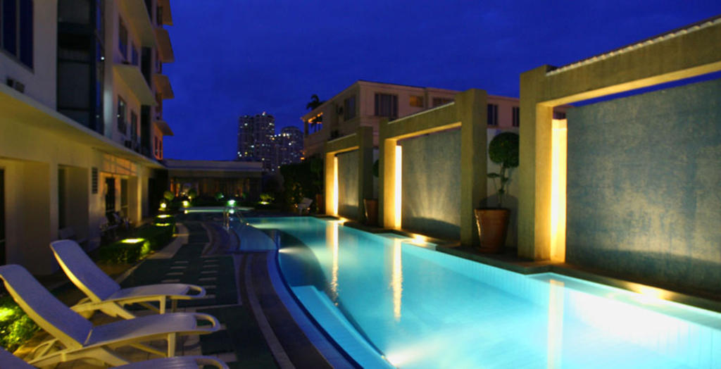 Astoria Plaza Hotel Pasig City Екстериор снимка